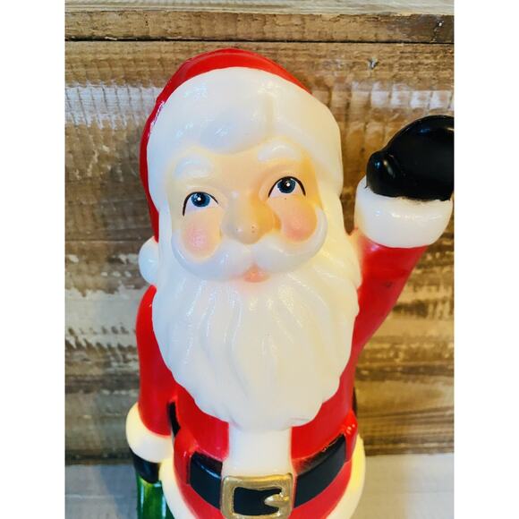 Santa Light Up Blow Mold 11" Tall Table Top Battery Operated Works - Picture 2 of 10